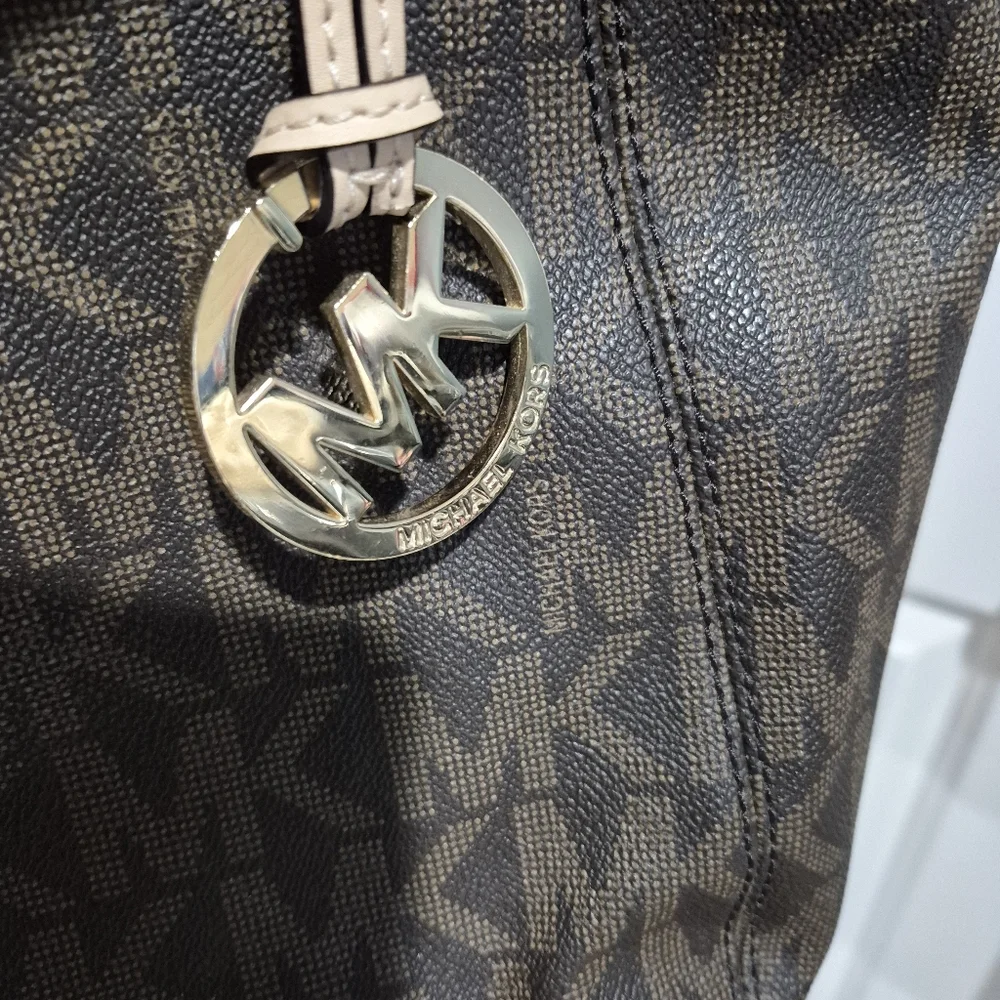 Michael Kors Lilly Tote Bag Purse Brown‎ Signature Chain Strap